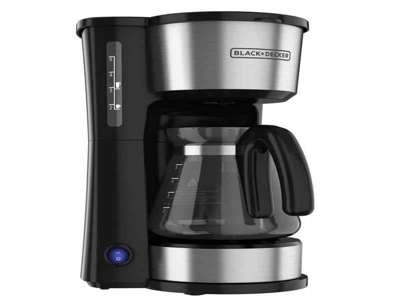 CAFETERA BLACK DECKER-4 EN 1 - 5 TAZAS CON ENVASE DE ACERO INOX.-FILTRO PERMANENTE-BOTON ENCENDIDO Y APAGADO-NEGRA. INCLUYE VASO.